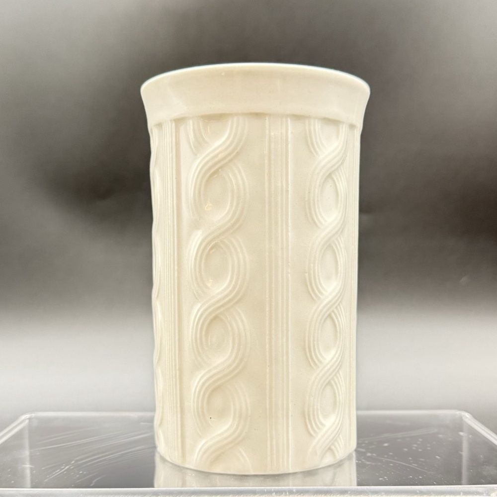 Bay Island Embossed Ceramic Mug – Cable Knit Texture – White/Cream 12 oz - Picture 3 of 7